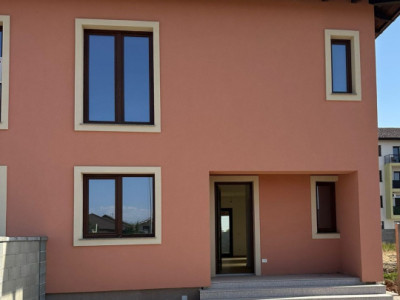  CASE TIP DUPLEX în GIROC - fara comision